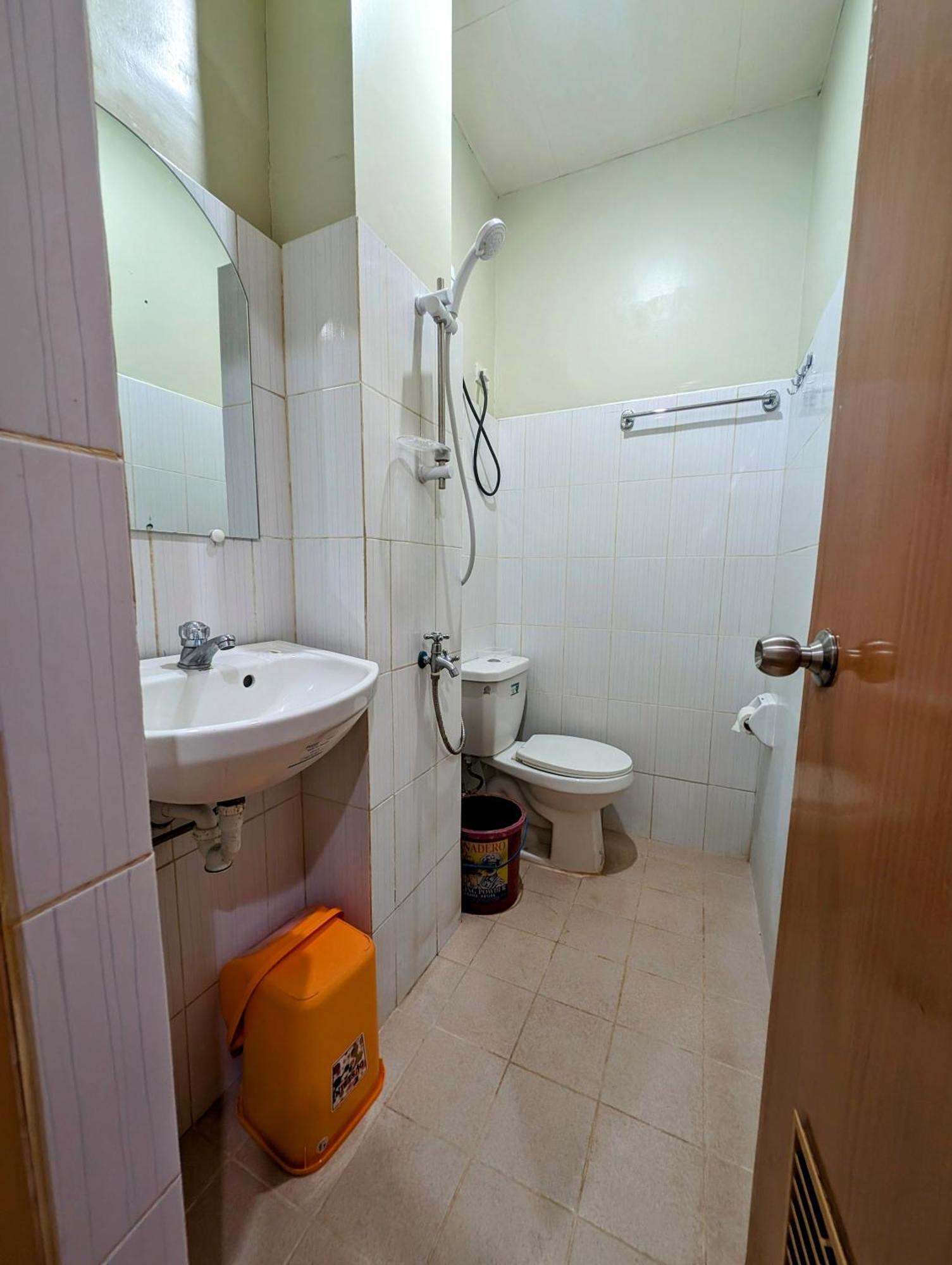 Screaming Gecko Hostel Busuanga Εξωτερικό φωτογραφία