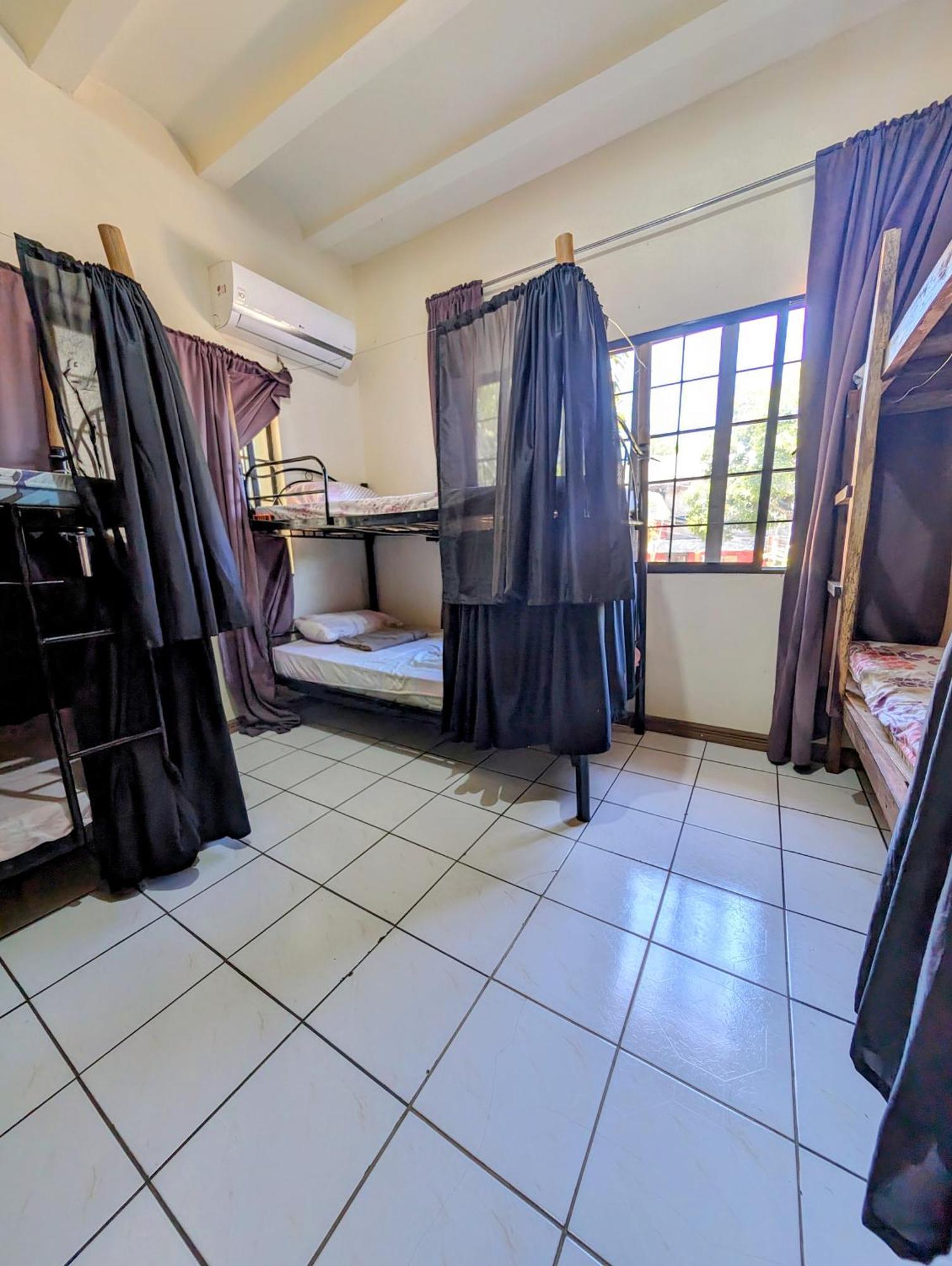Screaming Gecko Hostel Busuanga Εξωτερικό φωτογραφία